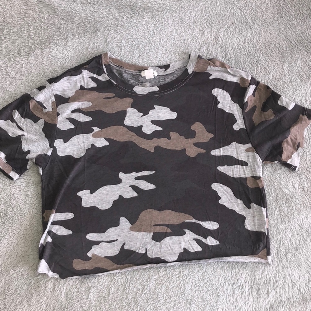 Garage Cropped Camo Tee